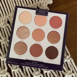 ♥️ Tarte Amazonian Clay Eyeshadow Palette